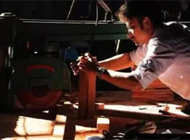 1噸紅木最多能做600斤的家具，另外的1400斤去哪里了？